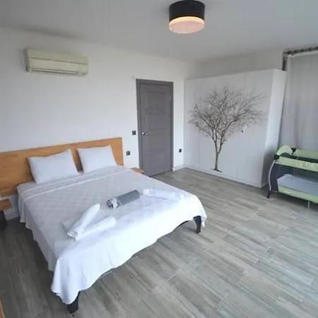 Nosa Best With Pool Kalkan